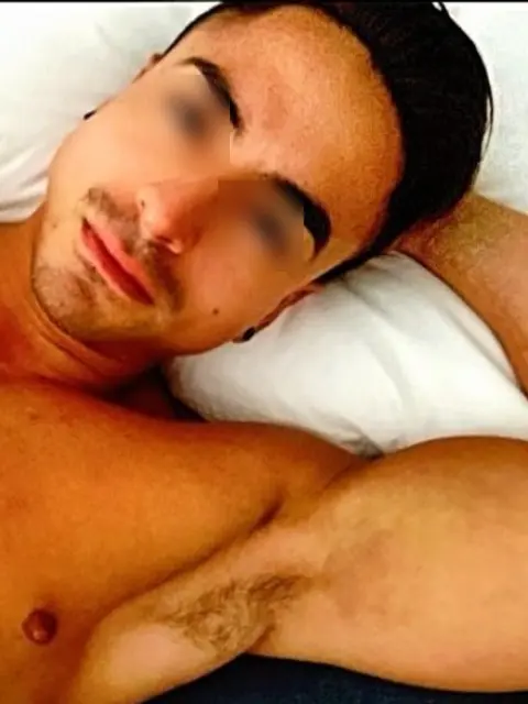 Photo de profil d'un homme adulte