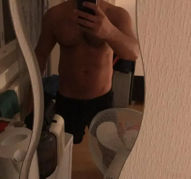 Photo de profil d'un homme adulte
