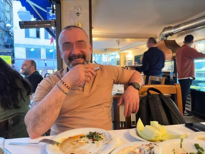 Photo de profil d'un homme adulte